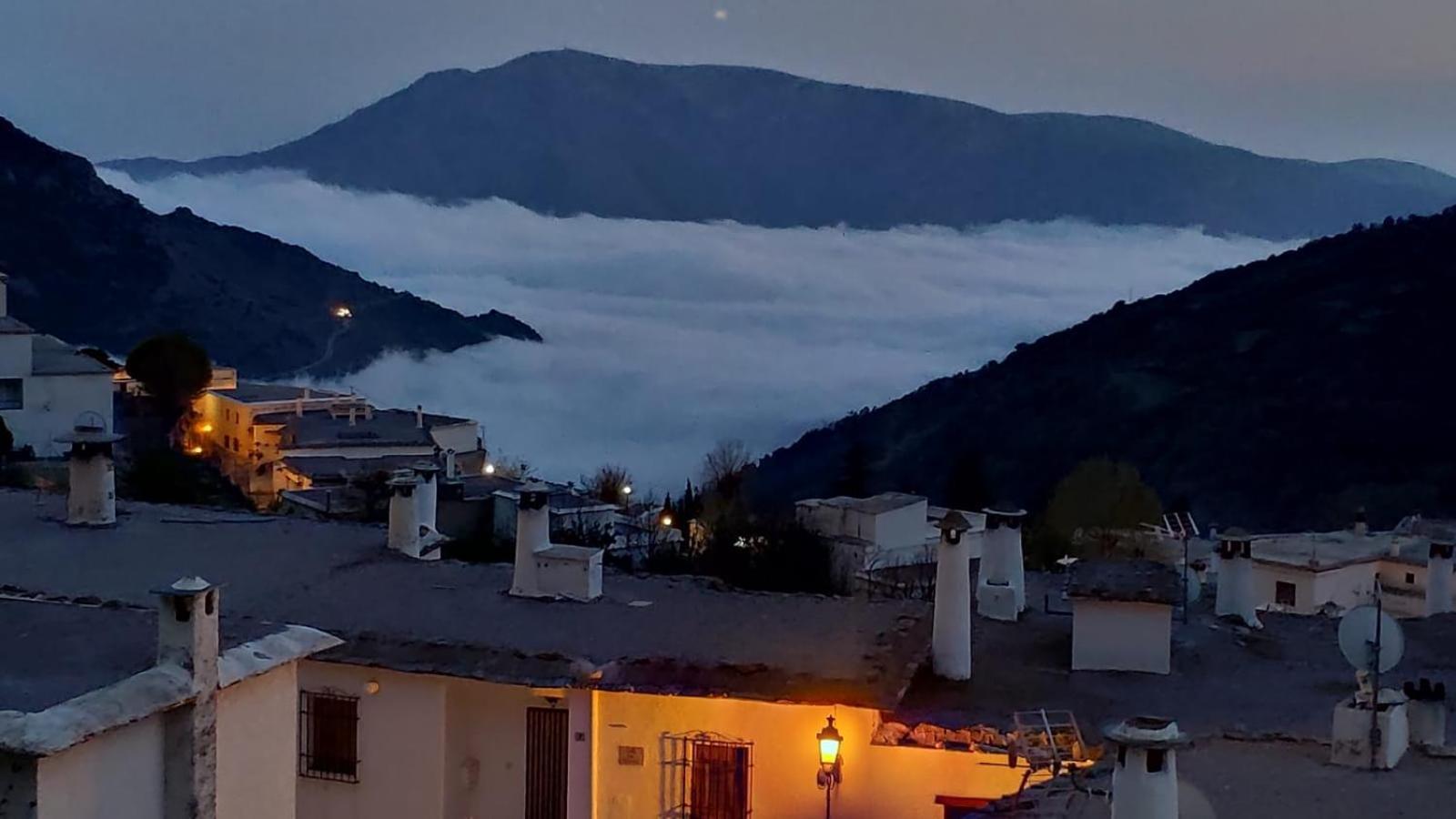 Hostal Ruta De Las Nieves Capileira Dış mekan fotoğraf